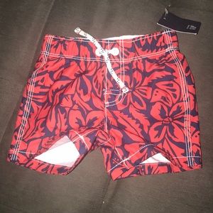 BNWT baby gap swim shorts 6-12M